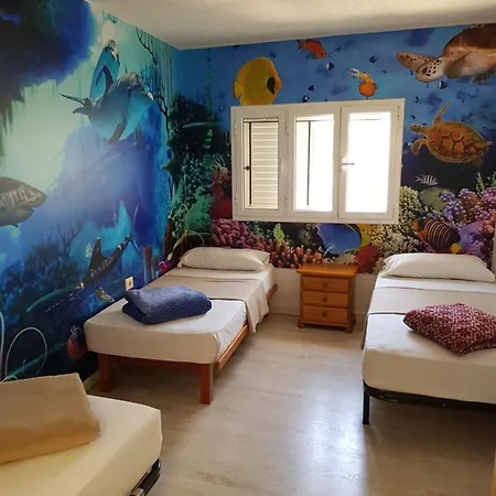 ゲストハウス Montana Luna House With